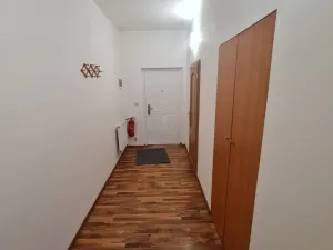 Pronájem bytu 1+kk, Velké Přílepy, Roztocká, 44 m2