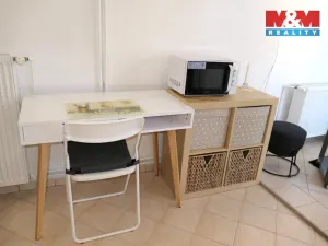 Pronájem bytu 1+kk, Loděnice, Spojovací, 21 m2