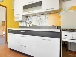 Prodej bytu 3+1, Děčín - Děčín II-Nové Město, Kamenická, 64 m2