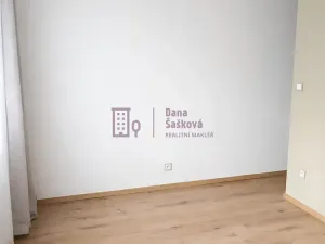 Prodej bytu 2+kk, Jindřichův Hradec, sídliště Vajgar, 41 m2