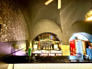 Pronájem restaurace, Olomouc, Dolní náměstí, 25 m2