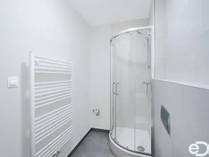 Pronájem bytu 1+kk, Praha - Smíchov, Svornosti, 26 m2