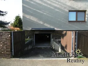 Prodej rodinného domu, Praha - Hostavice, 330 m2