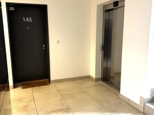 Pronájem bytu 1+kk, Praha - Žižkov, Kališnická, 40 m2