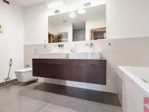 Prodej bytu 4+kk, Praha - Uhříněves, V bytovkách, 116 m2