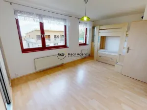 Pronájem bytu 3+kk, Praha - Štěrboholy, Laudonova, 135 m2