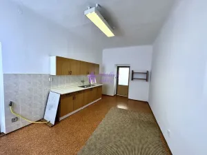 Pronájem bytu 3+1, Olomouc - Chválkovice, Chválkovická, 103 m2