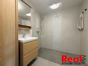 Pronájem bytu 3+kk, Pohořelice, U Kasáren, 69 m2