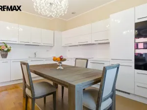 Prodej bytu 3+kk, Karlovy Vary, Jateční, 100 m2