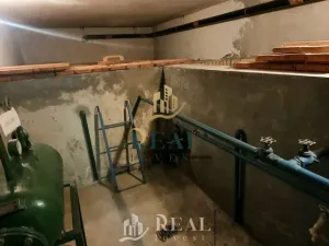 Prodej obchodního prostoru, Chomutov, Jirkovská, 400 m2