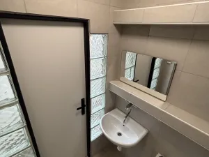 Pronájem bytu 3+1, Pardubice, Kosmonautů, 56 m2