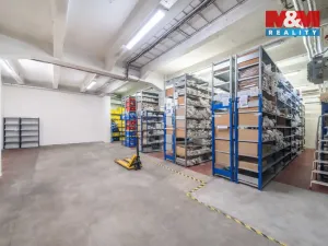 Pronájem kanceláře, Plzeň, Božkovské náměstí, 1021 m2