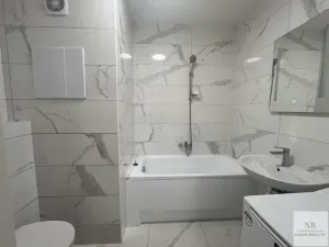 Pronájem bytu 1+1, Karlovy Vary, Koptova, 55 m2