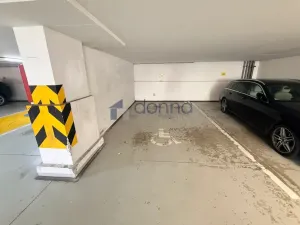 Pronájem bytu 3+kk, Praha, Jeremenkova, 64 m2