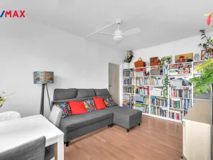 Prodej bytu 2+kk, Hradec Králové - Slezské Předměstí, Myslivečkova, 43 m2