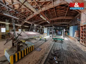 Prodej výrobních prostor, Nejdek, Závodu míru, 2388 m2