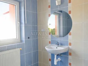 Pronájem rodinného domu, Karlovy Vary - Tašovice, Řadová, 150 m2