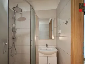 Pronájem bytu 2+kk, Liberec - Liberec VI-Rochlice, Dobiášova, 40 m2