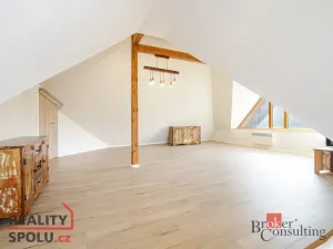 Prodej ubytování, Horní Lhota, 770 m2