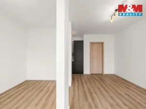 Pronájem bytu 1+kk, Kralupy nad Vltavou, Nádražní, 37 m2