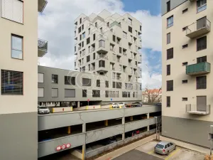 Pronájem bytu 2+kk, Liberec - Liberec III-Jeřáb, U Nisy, 63 m2