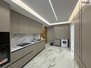 Prodej bytu 3+kk, Drač, 98 m2