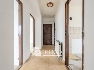 Prodej bytu 3+1, Měrunice, 69 m2