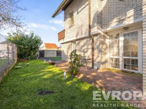 Prodej rodinného domu, Praha - Suchdol, Armádní, 196 m2