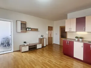 Pronájem bytu 2+kk, Kolín - Kolín V, Třídvorská, 58 m2