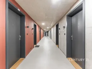 Pronájem bytu 3+kk, Praha - Vysočany, Kolbenova, 80 m2