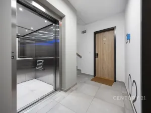 Prodej bytu 3+kk, Praha - Hlubočepy, Dostalové, 66 m2