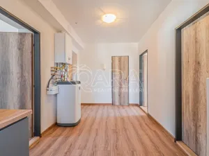 Pronájem bytu 3+1, Praha - Velká Chuchle, V úvoze, 80 m2