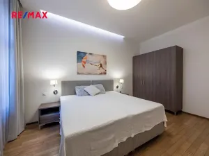 Prodej bytu 2+kk, Praha - Staré Město, Křižovnická, 71 m2