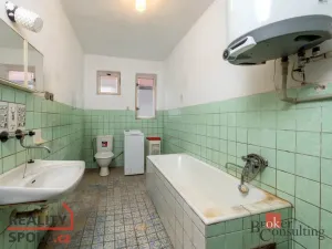 Prodej rodinného domu, Myslív, 280 m2