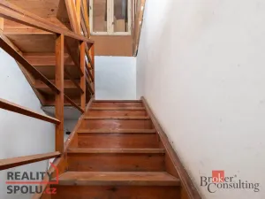 Prodej rodinného domu, Myslív, 280 m2