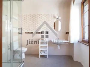 Prodej rodinného domu, Rožmberk nad Vltavou, 198 m2