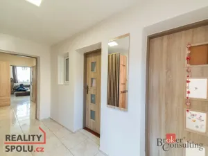 Prodej rodinného domu, Jimlín, 196 m2