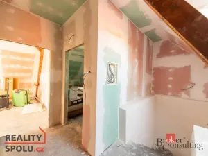 Prodej rodinného domu, Jimlín, 196 m2