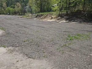 Pronájem komerčního pozemku, Bělá pod Bezdězem, 1000 m2