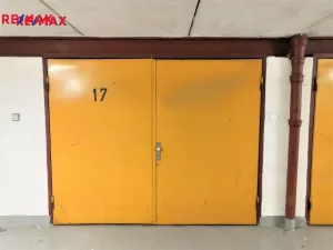 Pronájem garáže, Praha, K Ládví, 17 m2