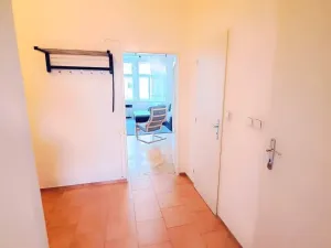 Pronájem bytu 2+kk, Praha - Vinohrady, Sarajevská, 70 m2