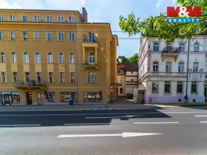 Pronájem obchodního prostoru, Mariánské Lázně, Hlavní třída, 76 m2