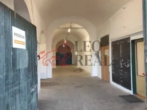 Pronájem obchodního prostoru, Opava - Předměstí, Vančurova, 350 m2