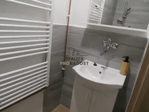 Pronájem bytu 1+kk, Znojmo, Pražská sídl., 20 m2