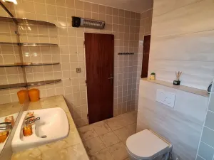 Pronájem bytu 2+1, Praha - Suchdol, Na mírách, 95 m2