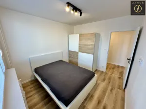 Pronájem bytu 3+kk, Kladno - Kročehlavy, Děčínská, 68 m2
