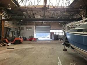 Pronájem skladu, Slaný, Netovická, 700 m2