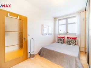 Pronájem bytu 2+kk, Praha - Libeň, Českomoravská, 59 m2