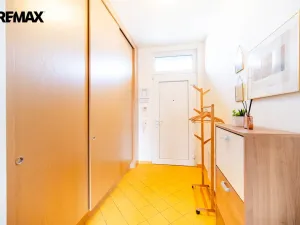 Pronájem bytu 2+kk, Praha - Libeň, Českomoravská, 59 m2