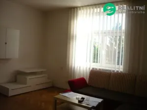 Pronájem bytu 1+1, Břeclav, Stromořadní, 45 m2